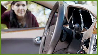 Neighborhood Locksmith Services Medina, WA 425-492-9205 - 19-automotive-lockouts