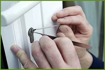 Neighborhood Locksmith Services Medina, WA 425-492-9205 - 3-cheap-locksmith-near-me